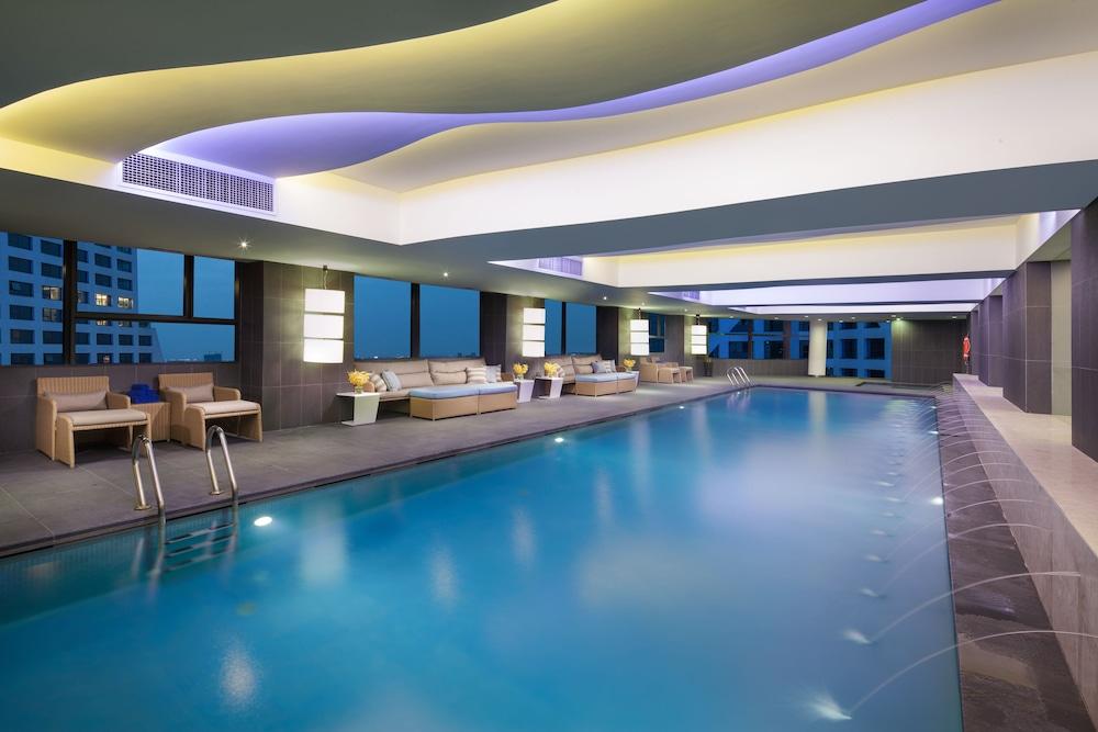 Ascott Raffles City Chengdu Bagian luar foto