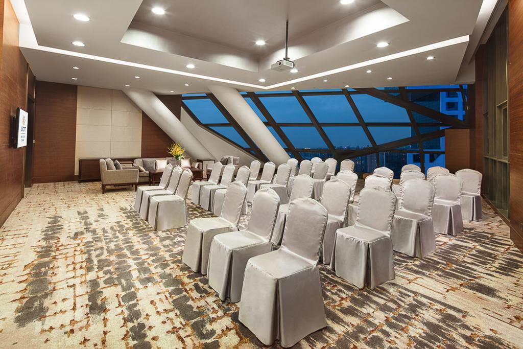 Ascott Raffles City Chengdu Bagian luar foto