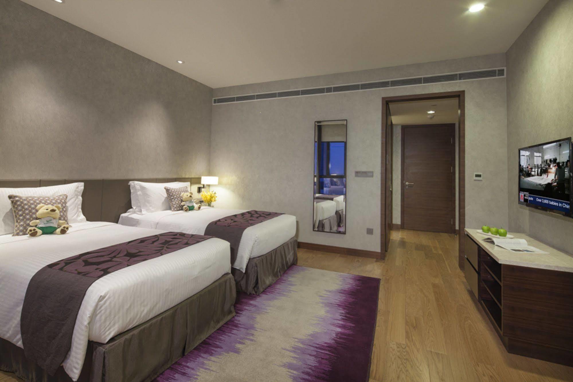 Ascott Raffles City Chengdu Bagian luar foto