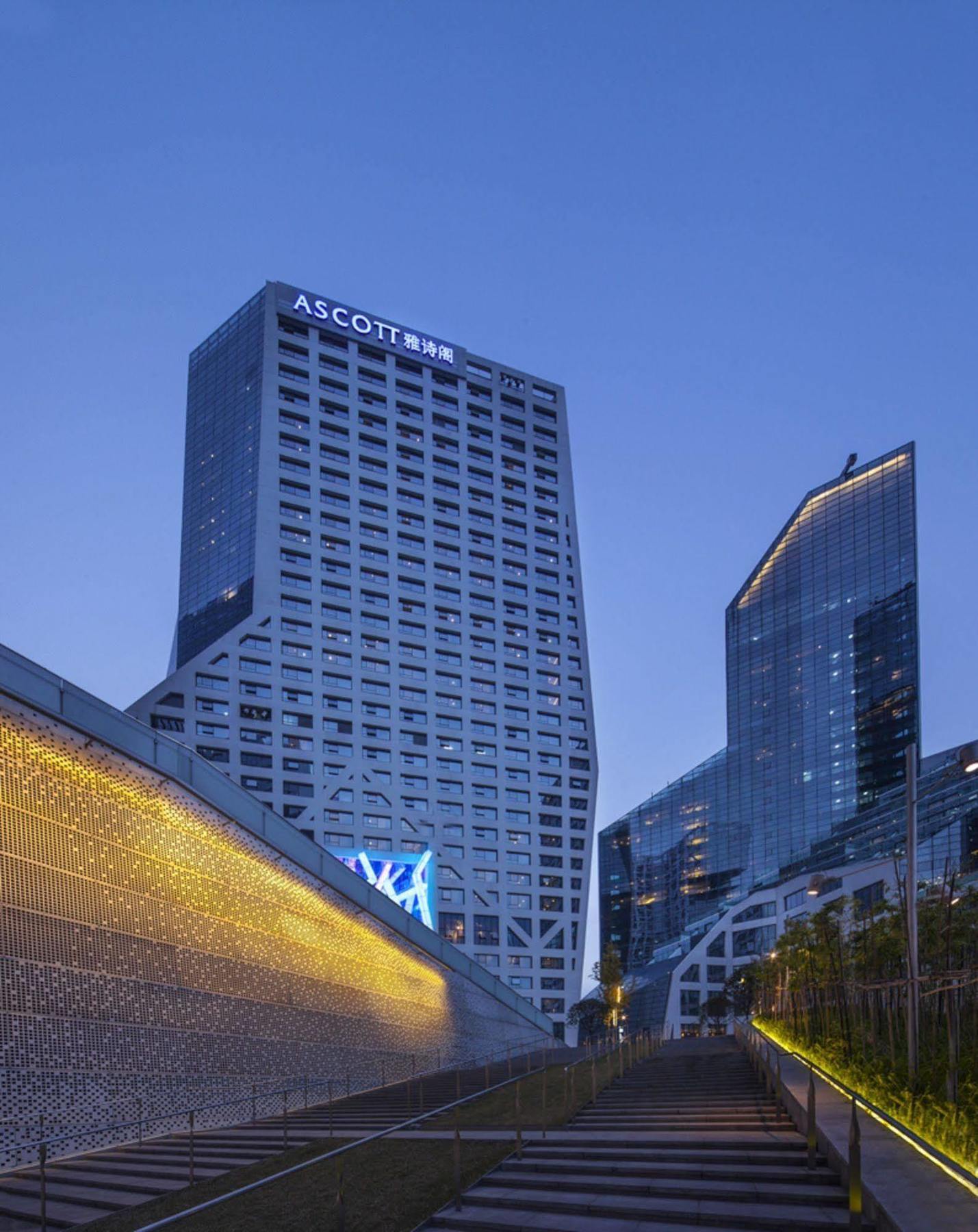 Ascott Raffles City Chengdu Bagian luar foto